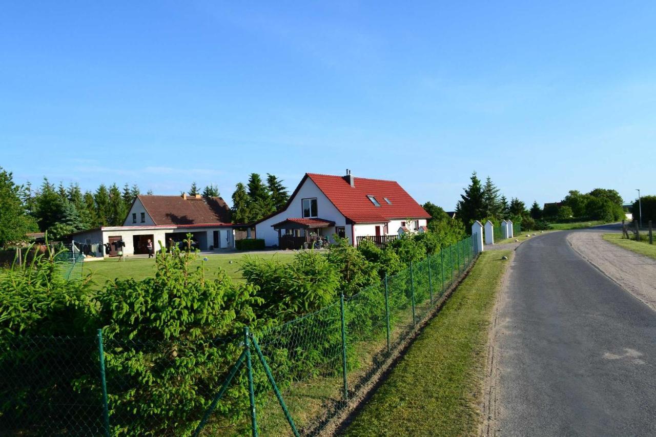 Ferienwohnung Am Peenetal Bentzin Exterior photo